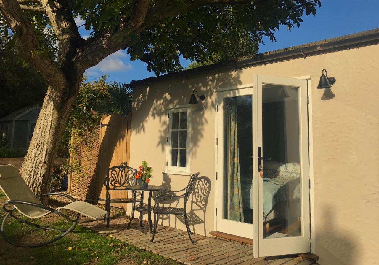 Little Dunmow Corner House Luxury Bnb מראה חיצוני תמונה