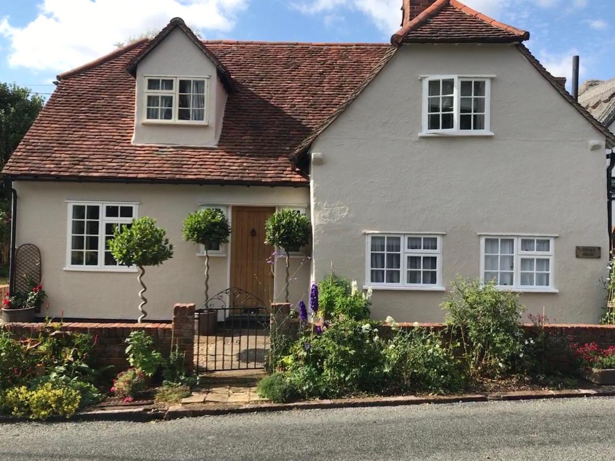 Little Dunmow Corner House Luxury Bnb מראה חיצוני תמונה