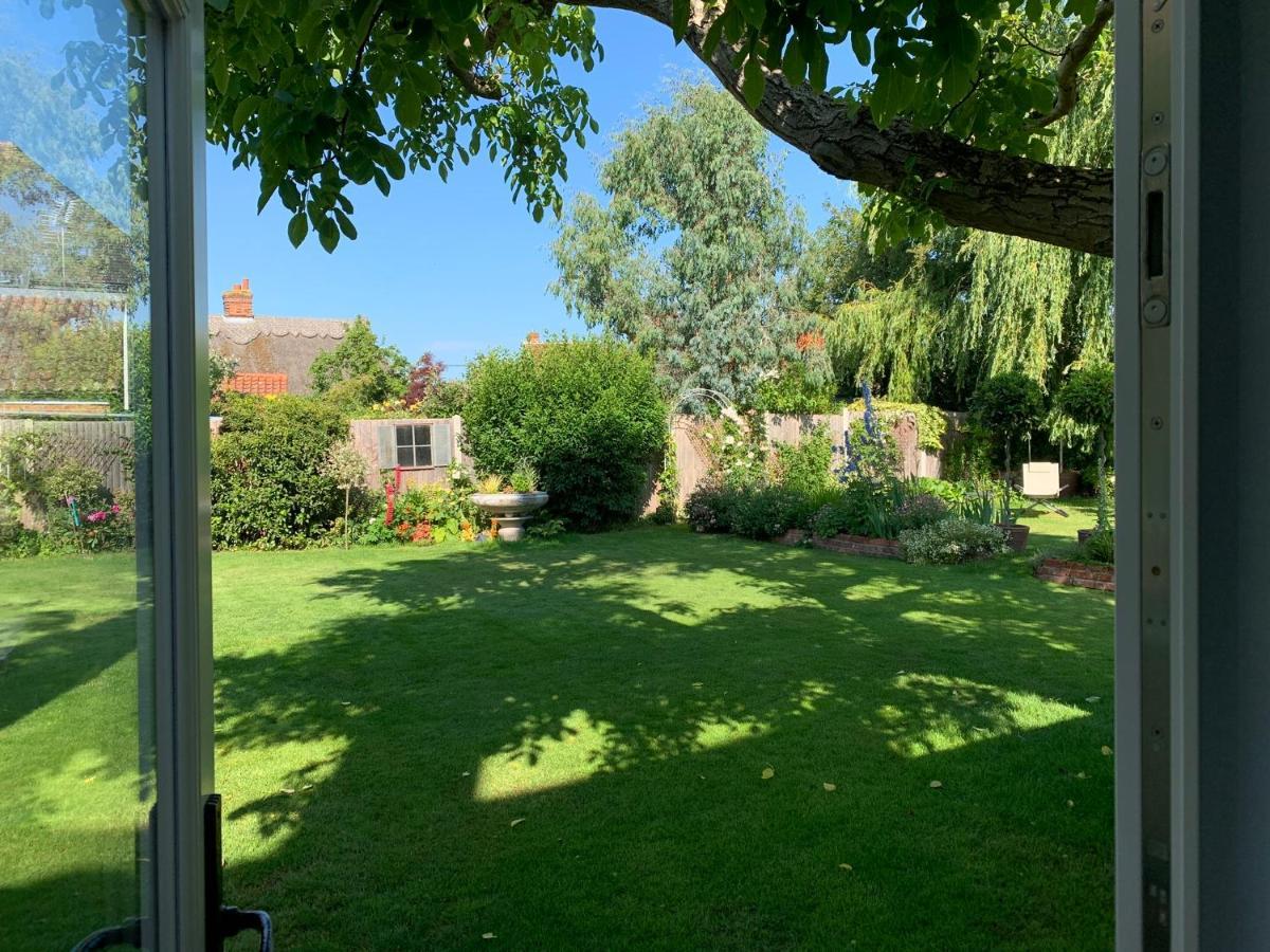 Little Dunmow Corner House Luxury Bnb מראה חיצוני תמונה
